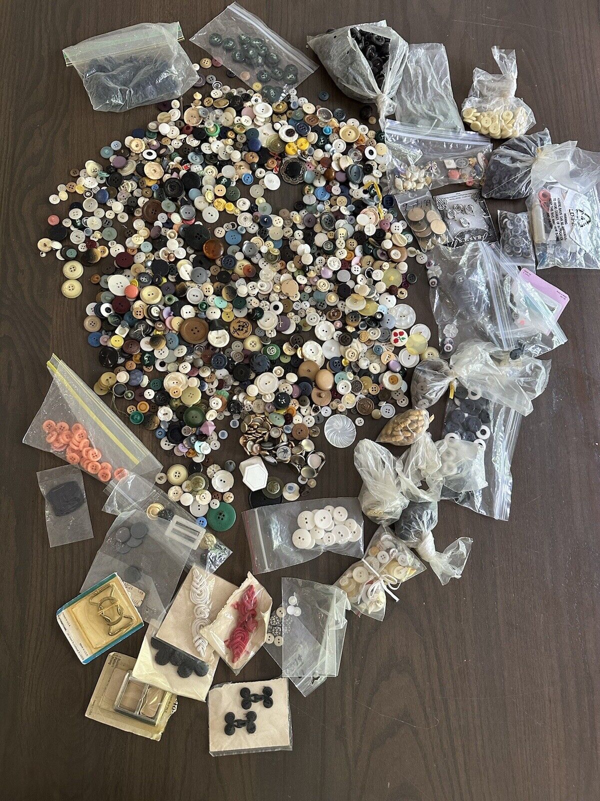 HUGE LOT of Vintage Buttons 25+ Baggies of Like Buttons See Description