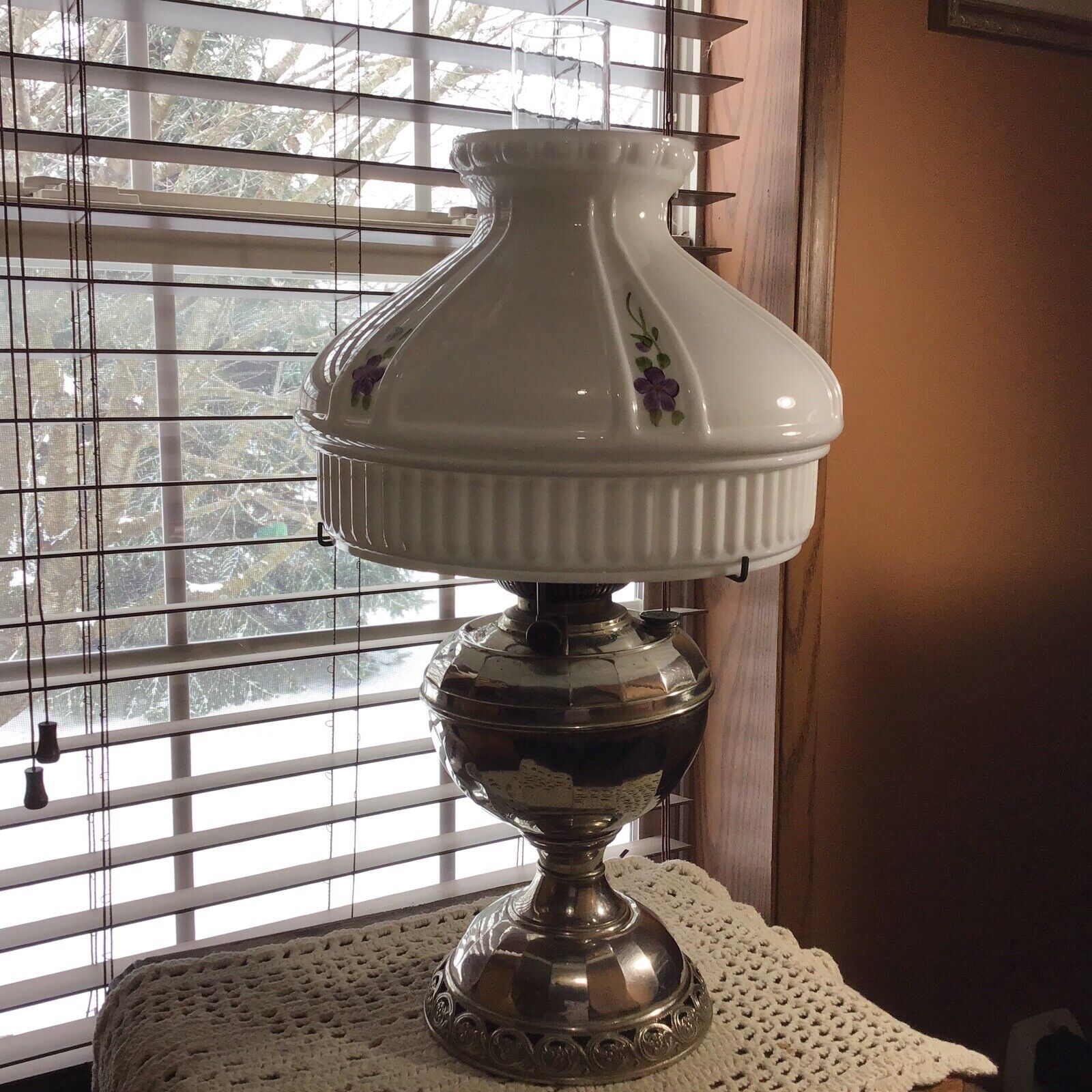 1898 Bradley Hubbard Radiant paneled nicket pedestal oil lamp with wick & shade