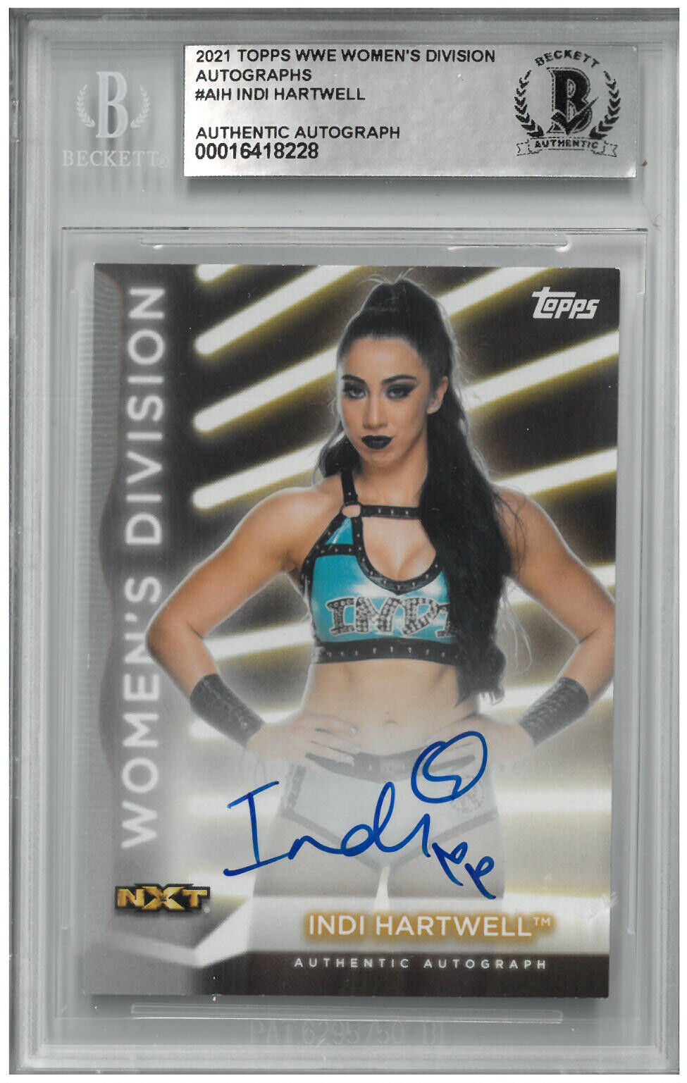 Indi Hartwell Signed  Slabbed 2021 WWE Topps Women's Division Auto Card Beckett