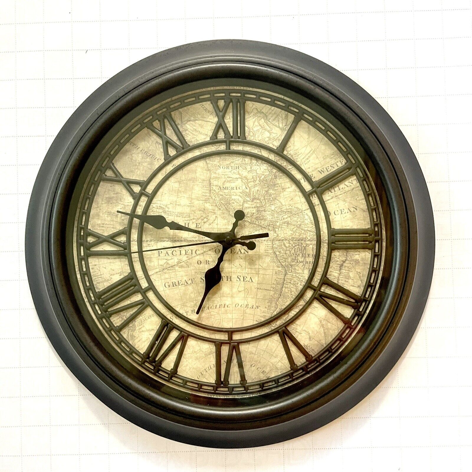 Vintage Wall Clock Hanging Big 14” Round Battery Used Vintage Brown