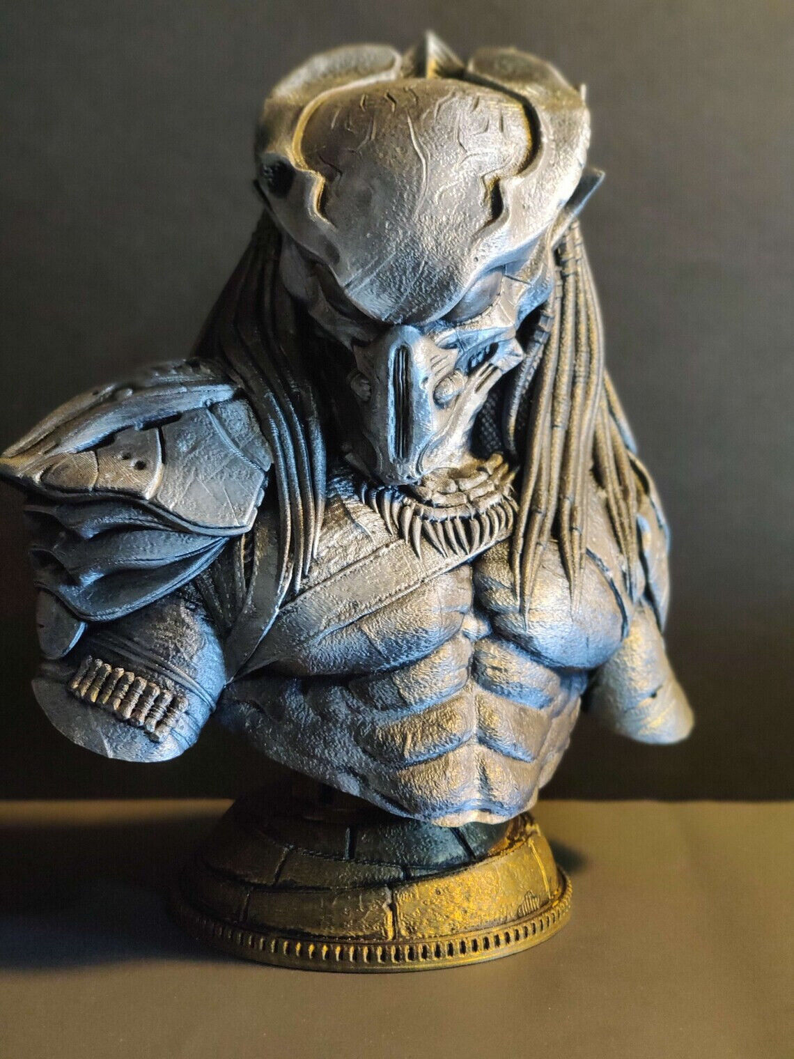 Predator Inspired Alien Hunter Hand Painted Metallic Fan Art Bust- 10in