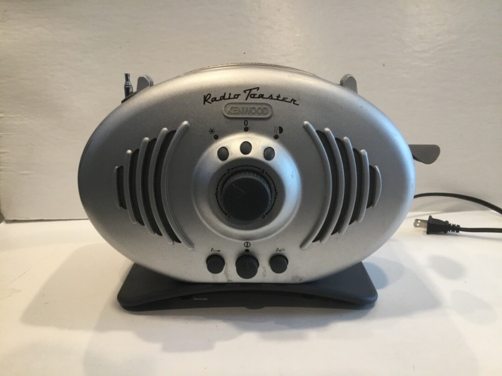 Kenwood FM Radio Toaster #TT756SL Tested Working Retro Space Age Silver READ