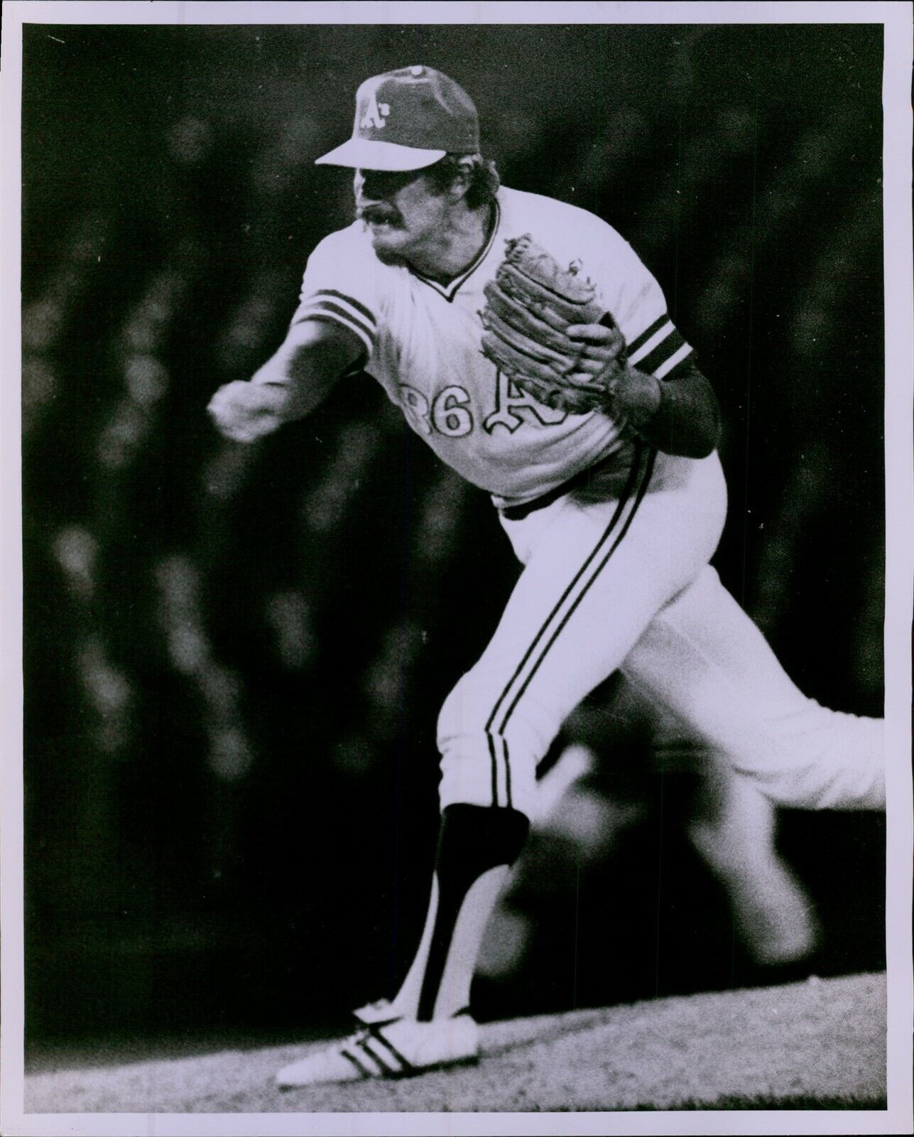 LG785 1974 Original Russ Reed Photo BOB LOCKER Oakland A\'s MLB Baseball Coach