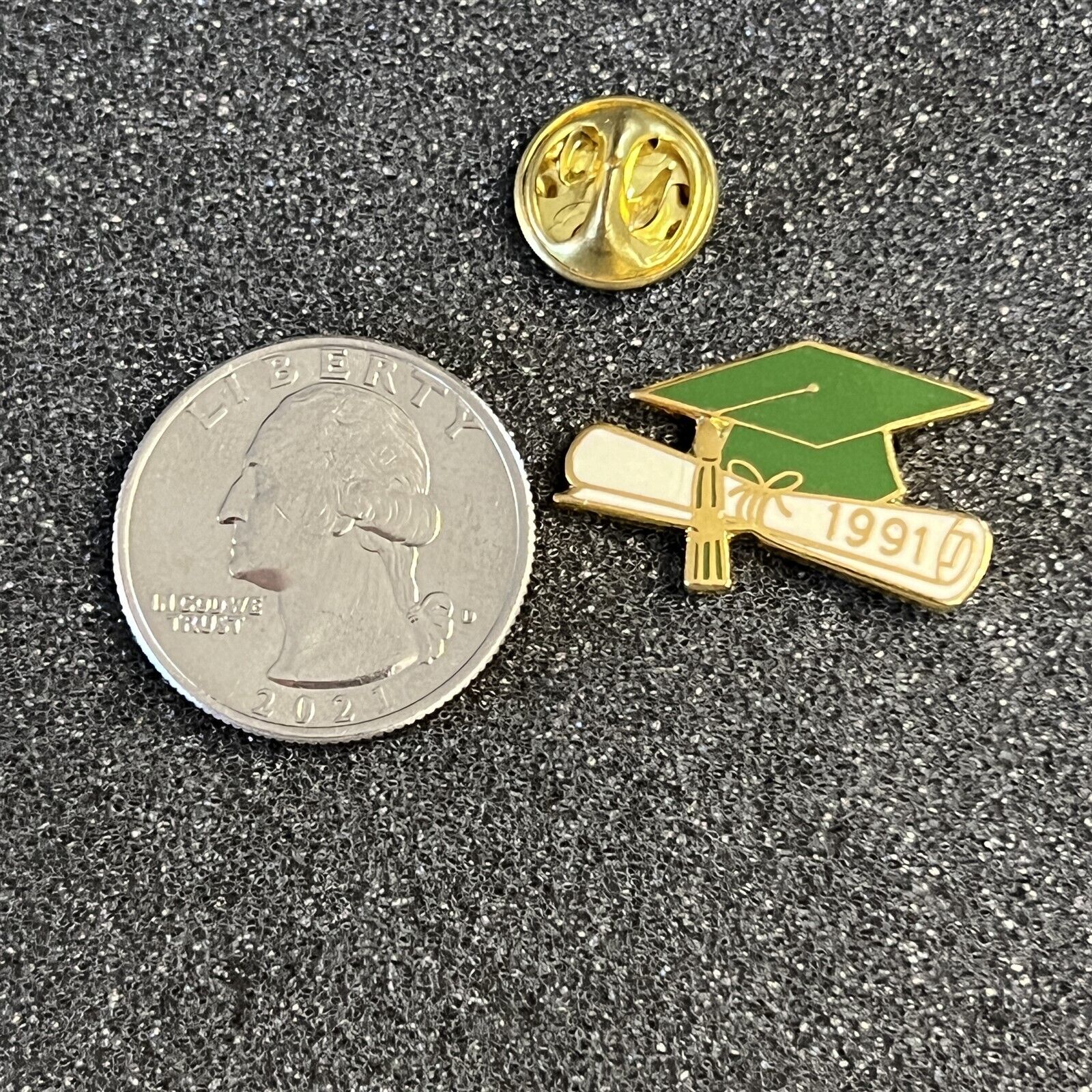 Class of 1991 Cap or Hat Graduation Gold Tone Pin Pinback #45443