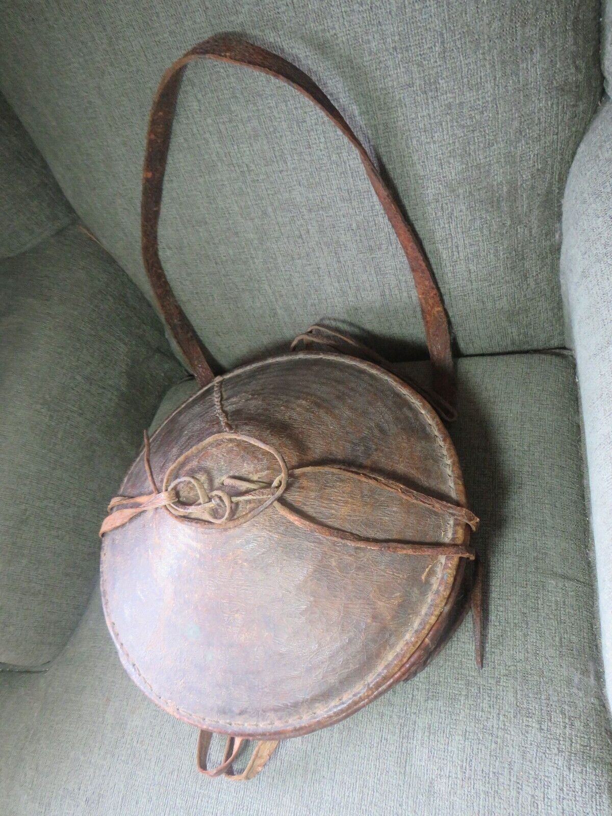 RARE OLD ORIGINAL 1800s NATIVE AFRICAN LEATHER HIDE COVERED WOVEN BASKET w LID