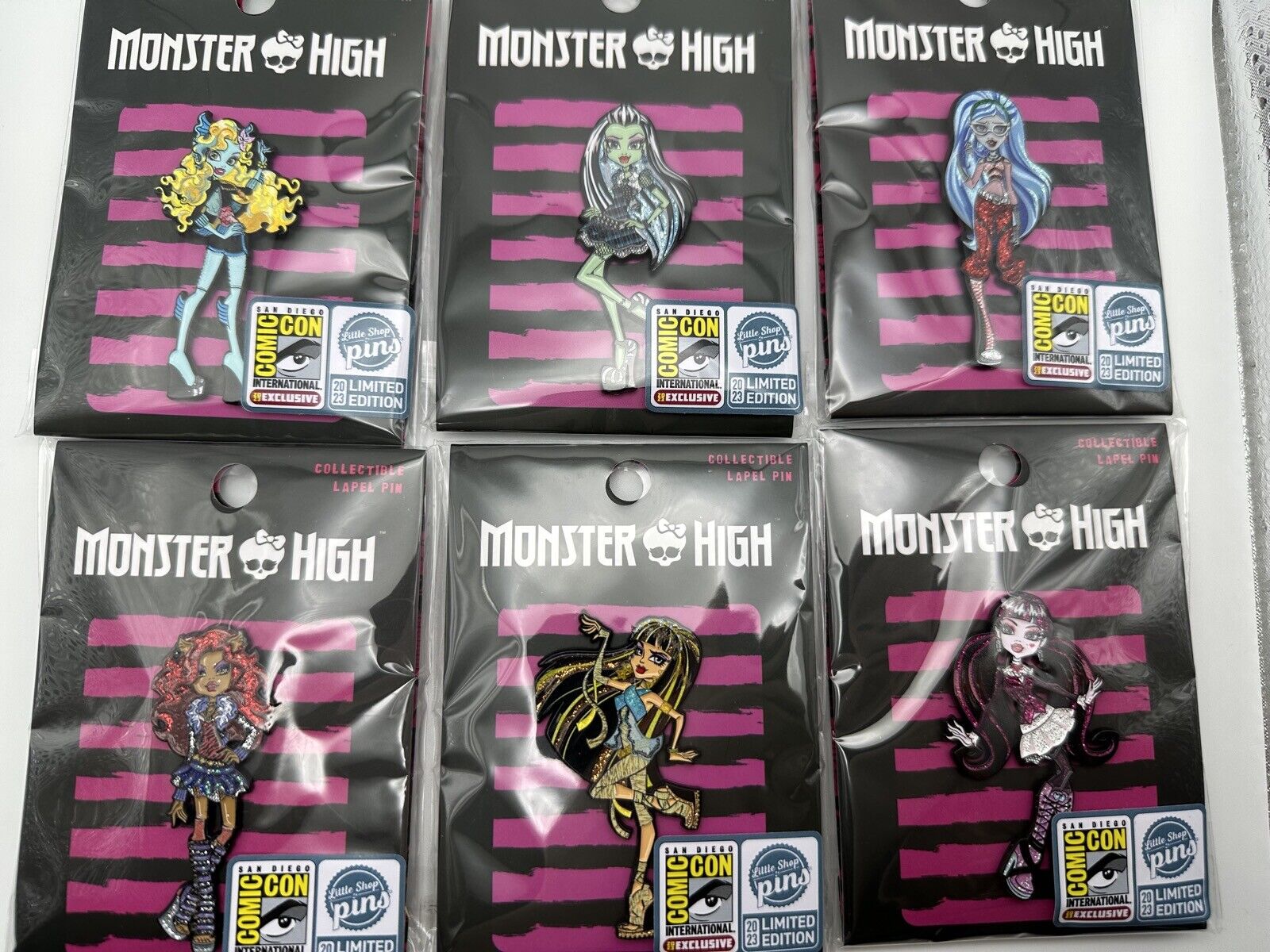 SDCC 2023 EXCLUSIVE Monster High Glitter Enamel Pin Set of 6 LE 200