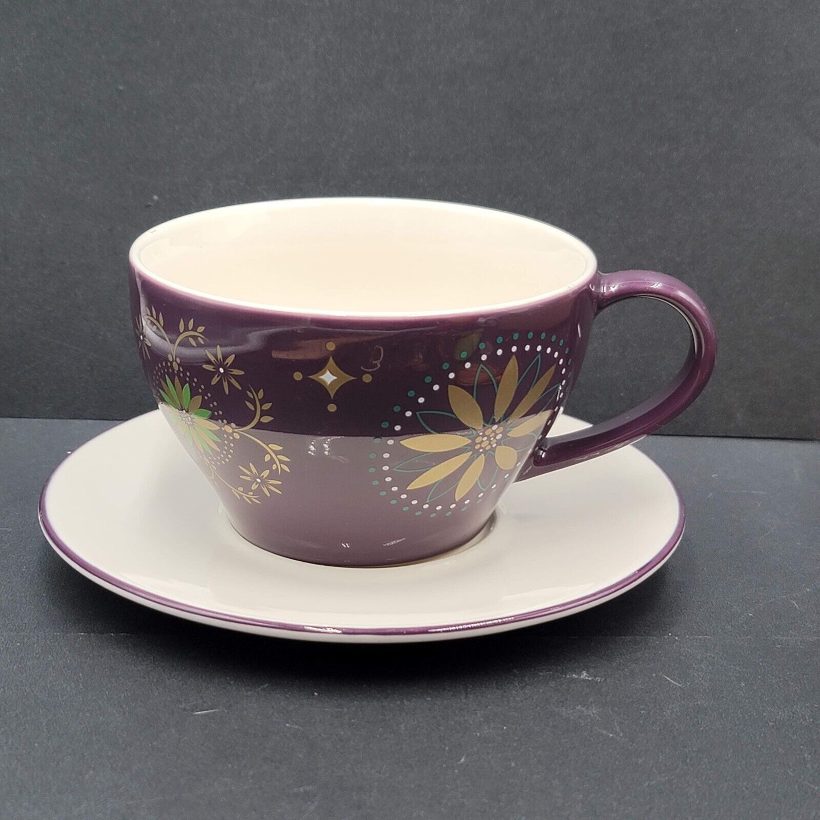 2006 Starbucks Holiday Purple Christmas Coffee Tea Mug Cup & Saucer