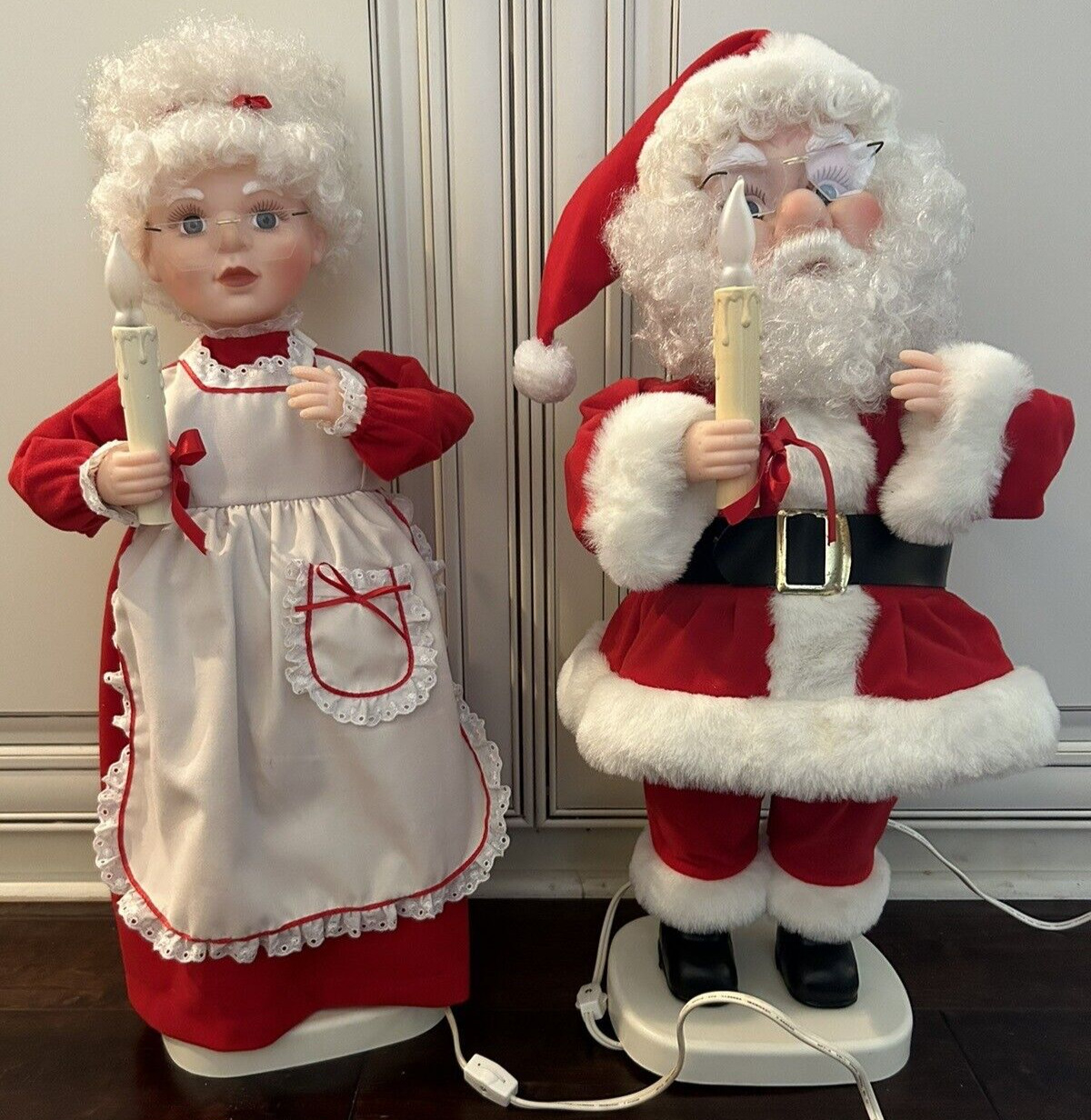 Vtg Santas Best Matching Mrs & Santa Claus Undercover Kids Animated Figures Read