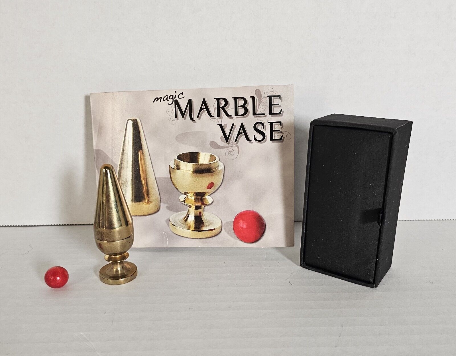 Marble Vase BRASS (Magic Makers, circa early 2000\'s) -- neat micro magic