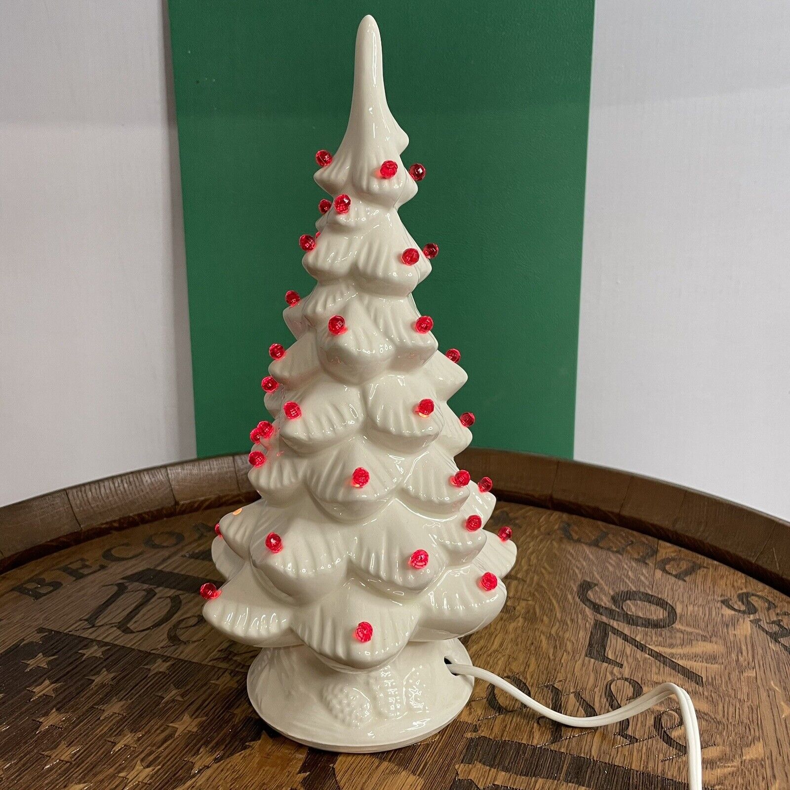 Vintage White Ceramic Xmas 🎄 tree With Red Bulbs. No Cracks Or Chips See Photos