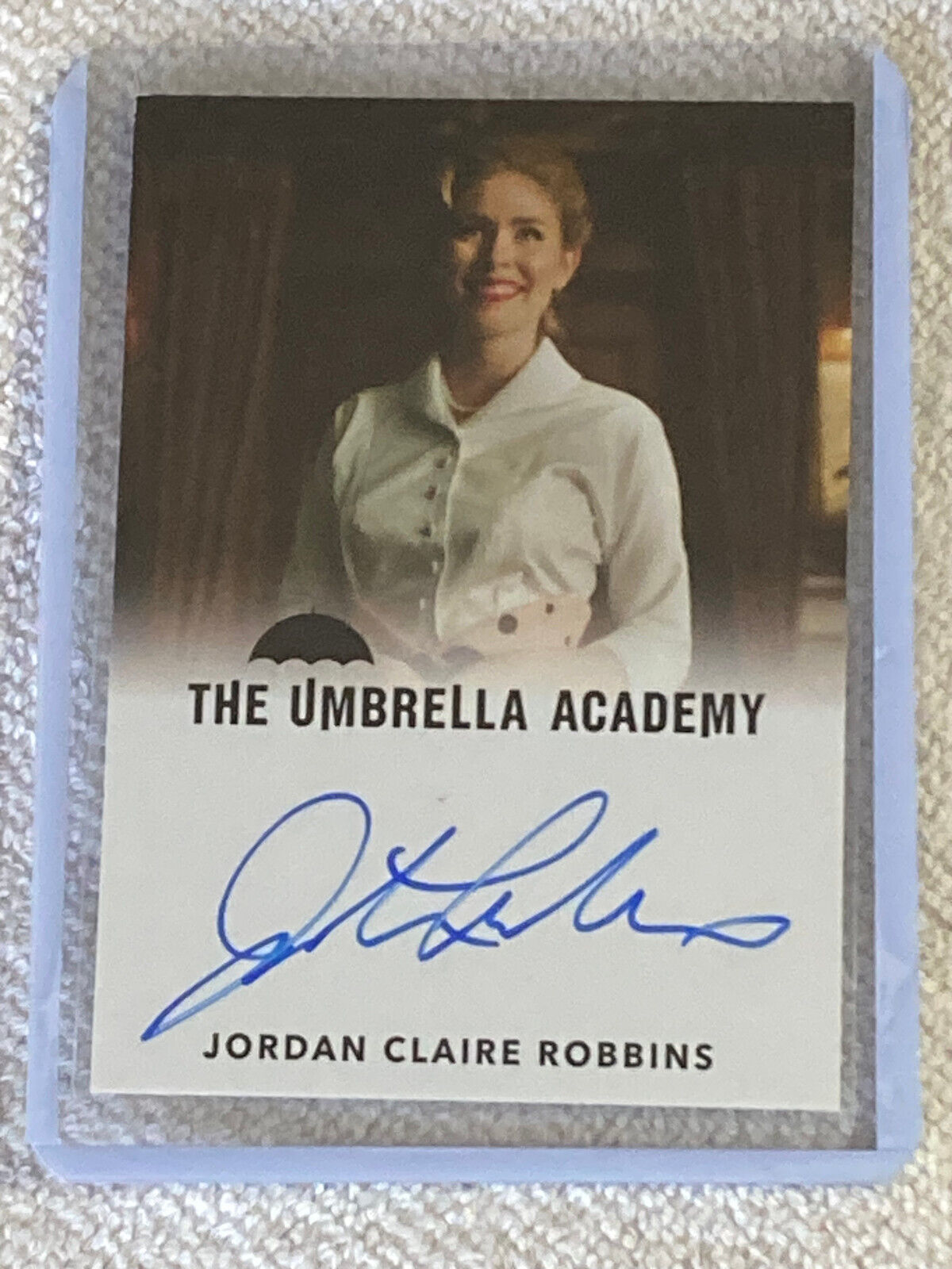 2020 Rittenhouse The Umbrella Academy Season 1 Auto Jordan Claire Robbins
