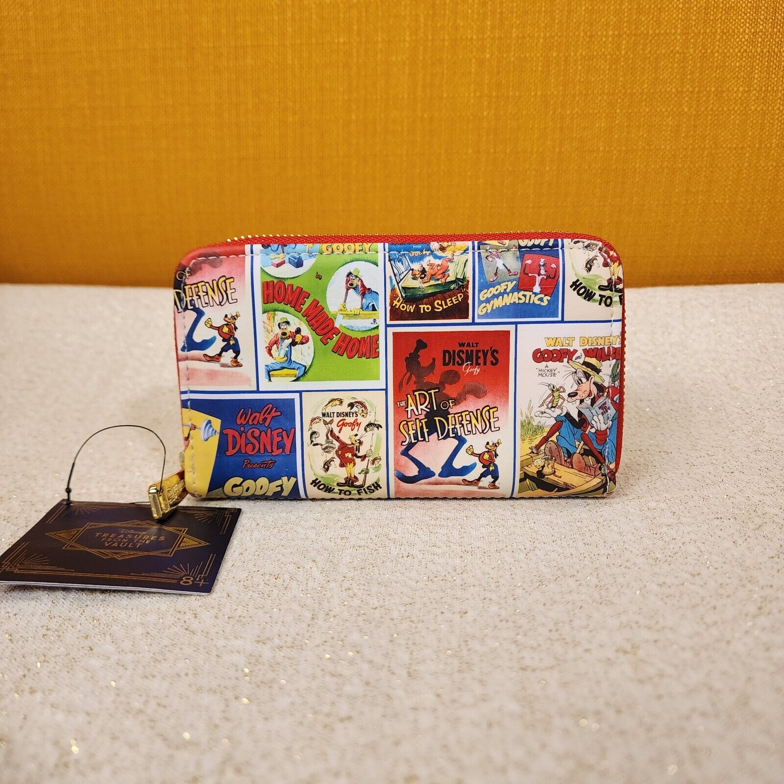 Loungefly Walt Disney Archives Goofy Comic Book Art Zip Around Wallet NEW