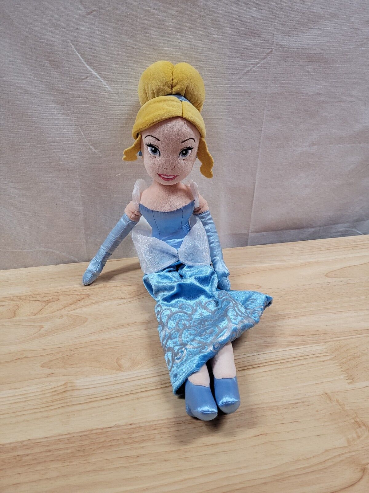 Disney Princess Plush Doll Cinderella Rag Doll Store Exclusive Soft Toy 21\