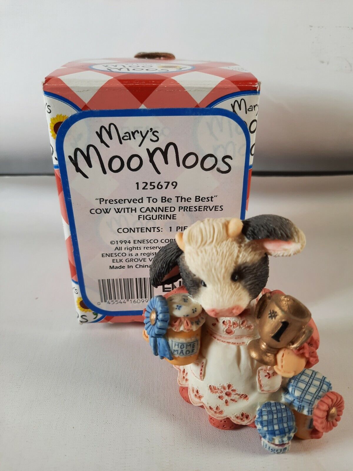 Mary's Moo Moos 1994 Enesco 125679 PRESERVED TO BE THE BEST with Box 