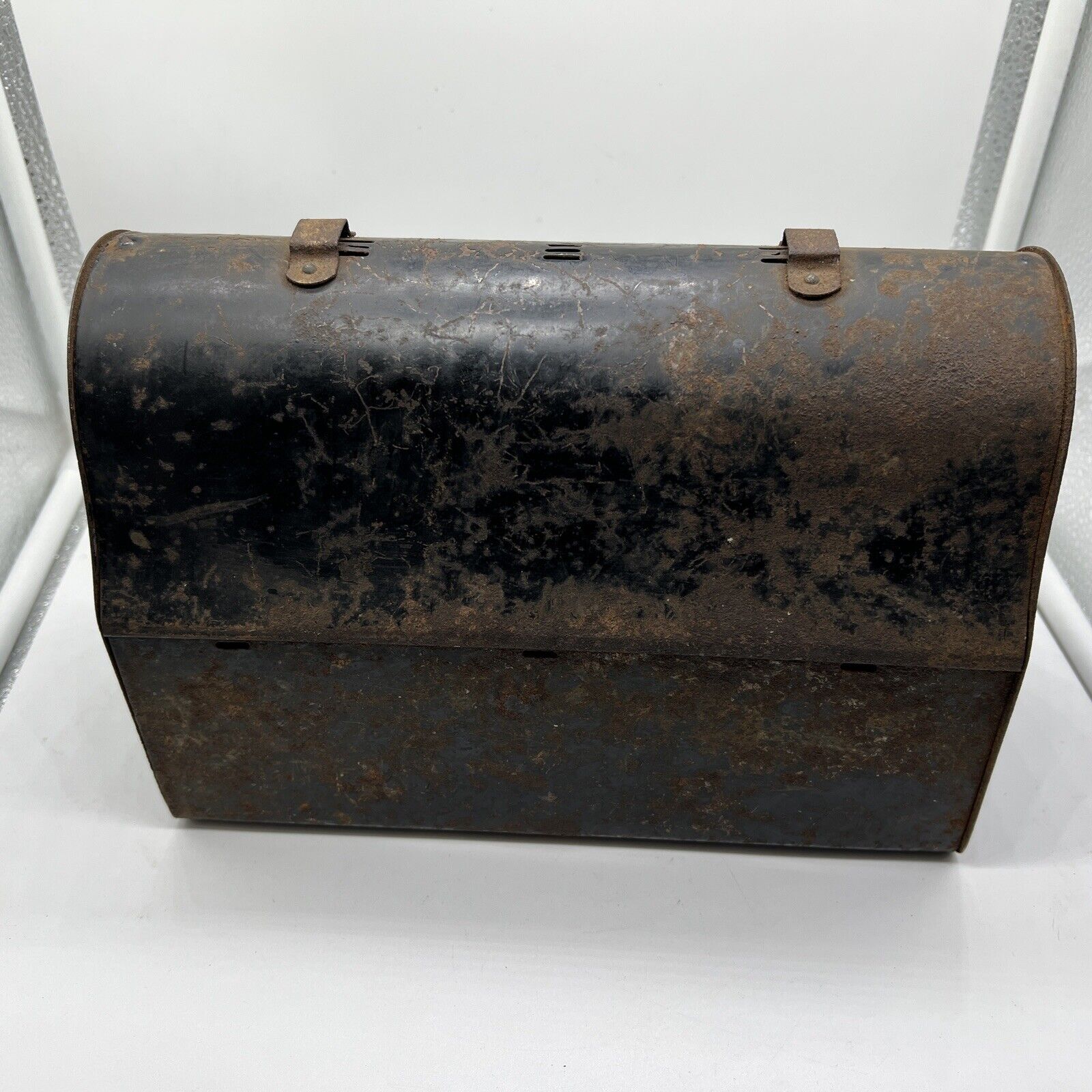 1913 Rare Antique Universal L.F.  & C Blue Collar Dome Miners lunchbox  w/ tray