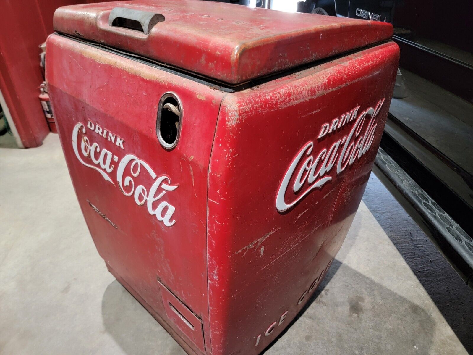 Westinghouse D5 Coca-Cola Cooler
