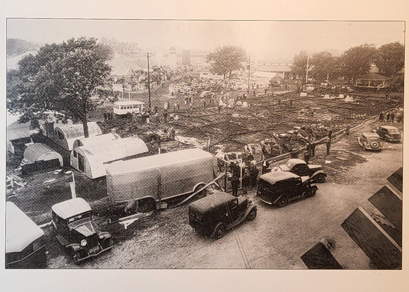 1937 Postcard 4x6 Sz.~ Nat Dairy Cattle Congress Exhibit ~ Waterloo, Iowa. #4802