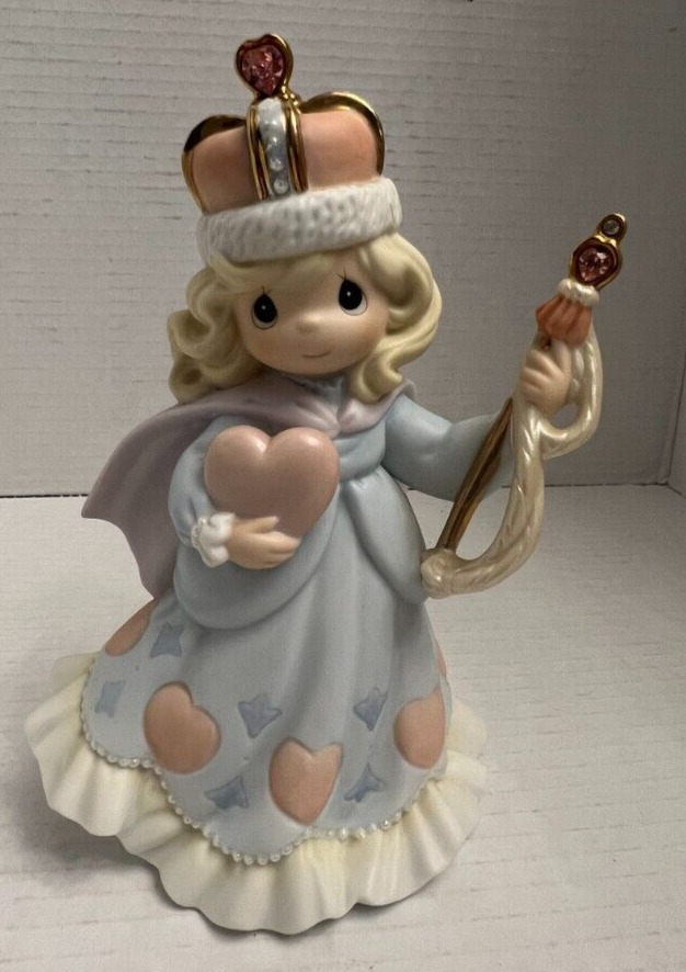 Enesco Precious Moments Figurine 795151 YOU ARE THE QUEEN OF MY HEART 2000 Crown