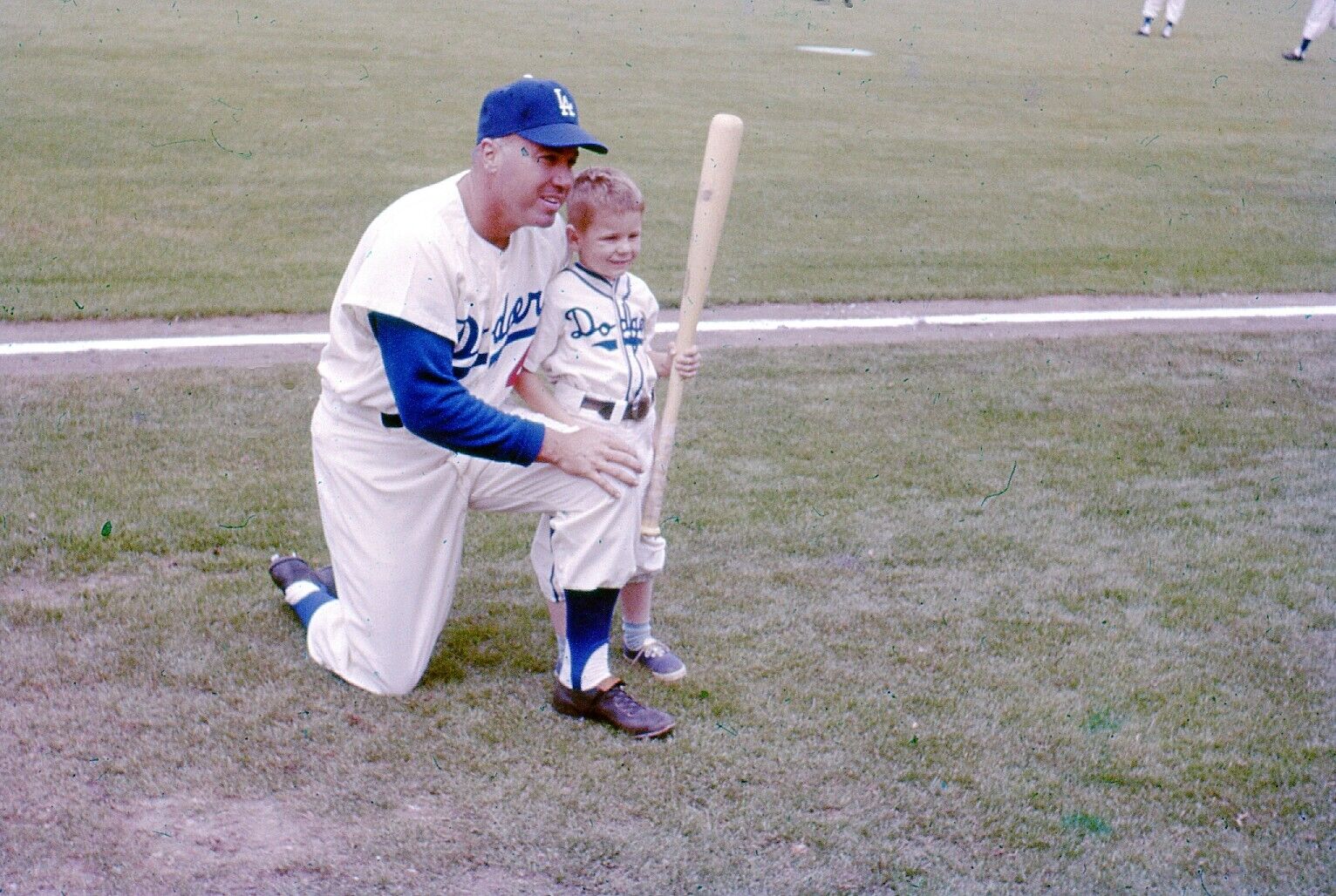 L.A. Dodgers Duke Snider, Outfielder - April 19, 1959 - 35MM Slide