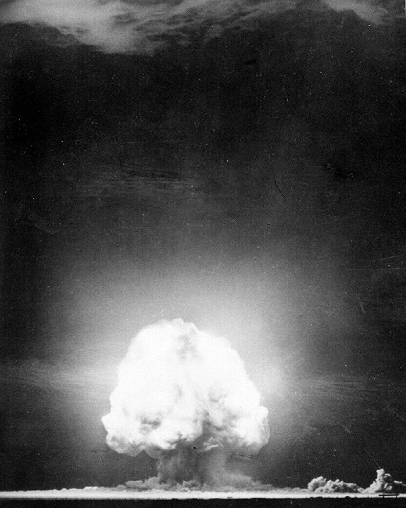 Trinity Test Alamogordo, NM Atomic Bomb Mushroom Cloud 8x10 WWII WW 2 Photo 687