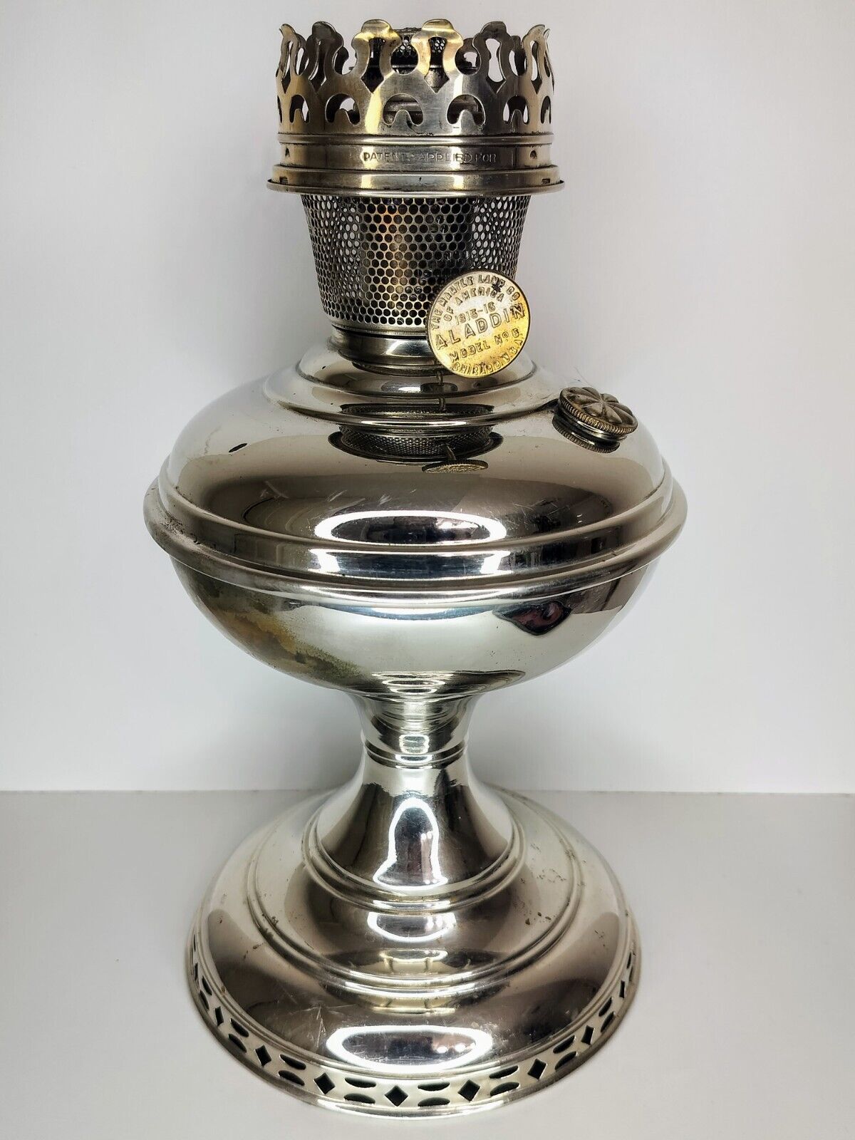 Antique Aladdin Model 6 Oil Lamp 1915-16