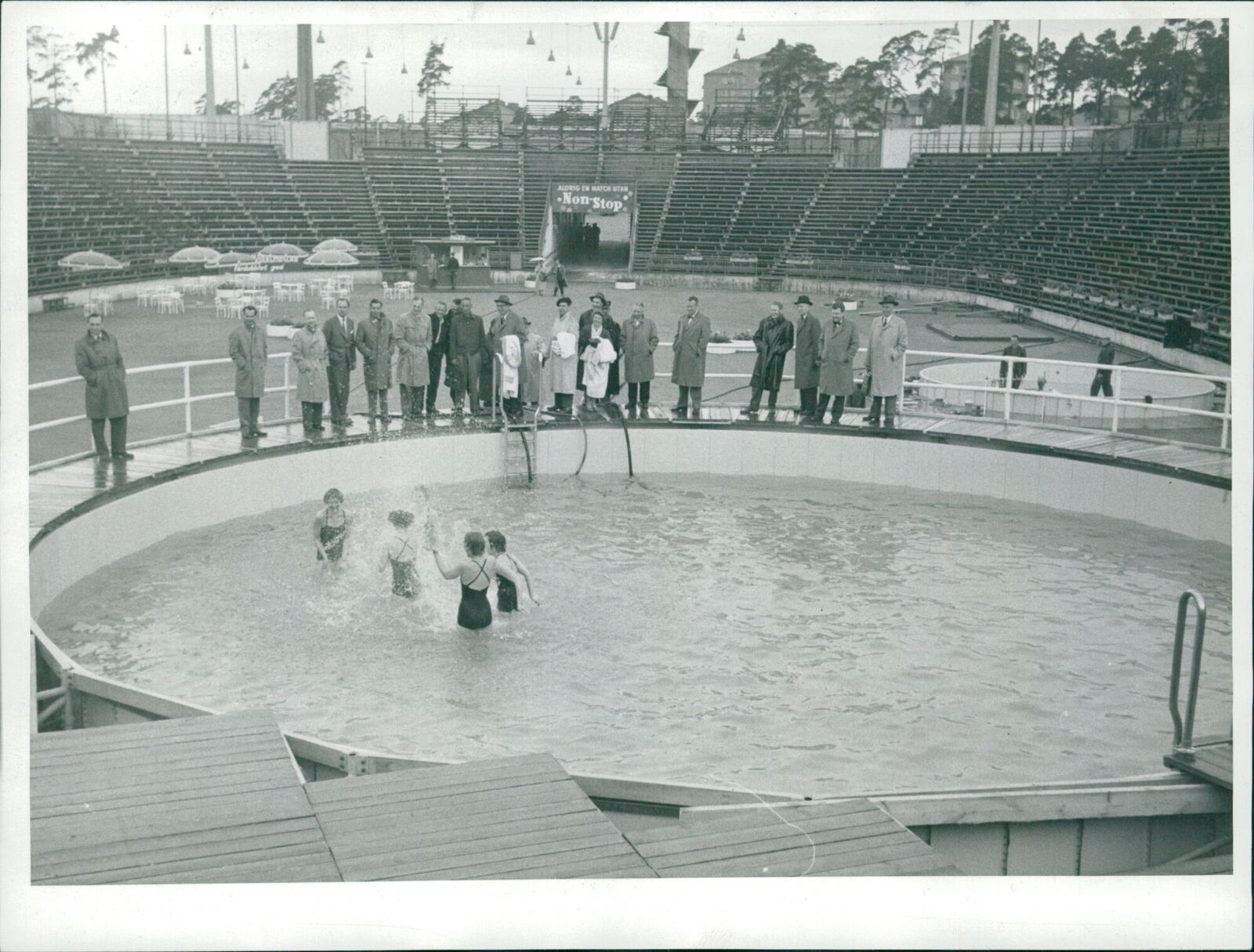 Johanneshov's new summer pool - Vintage Photograph 2312620