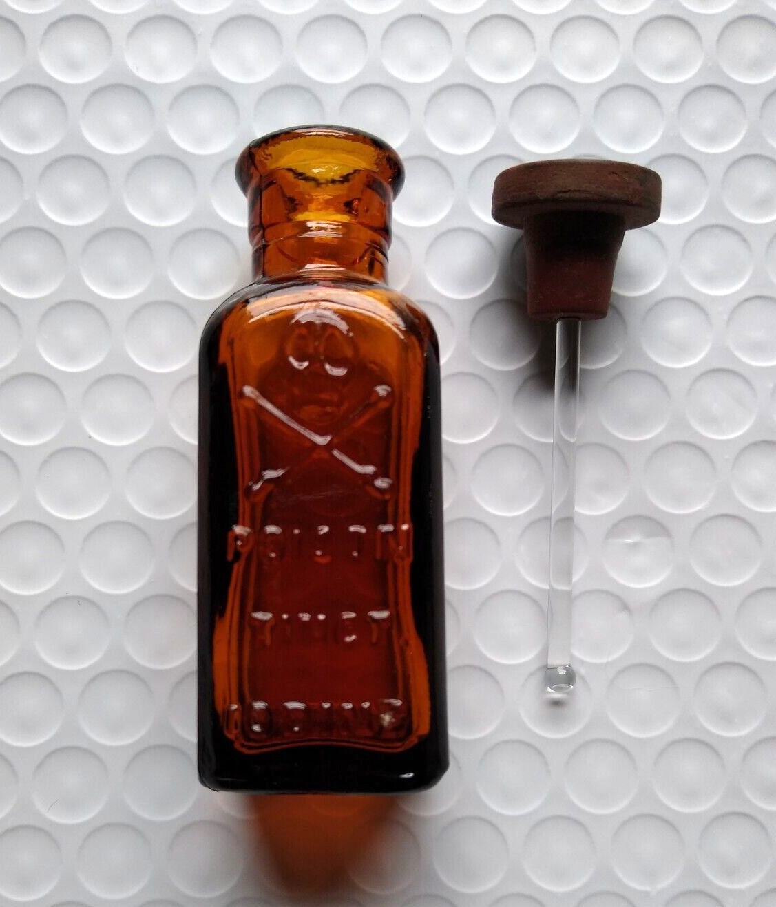 Antique Poison Medicine Brown Bottle Dauber Skull Crossbones TINCT Iodine K1