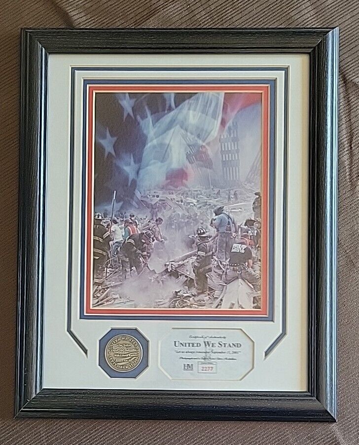 The Highland Mint UNITED WE STAND 9/11 Framed Photo & Medallion Limited Edition