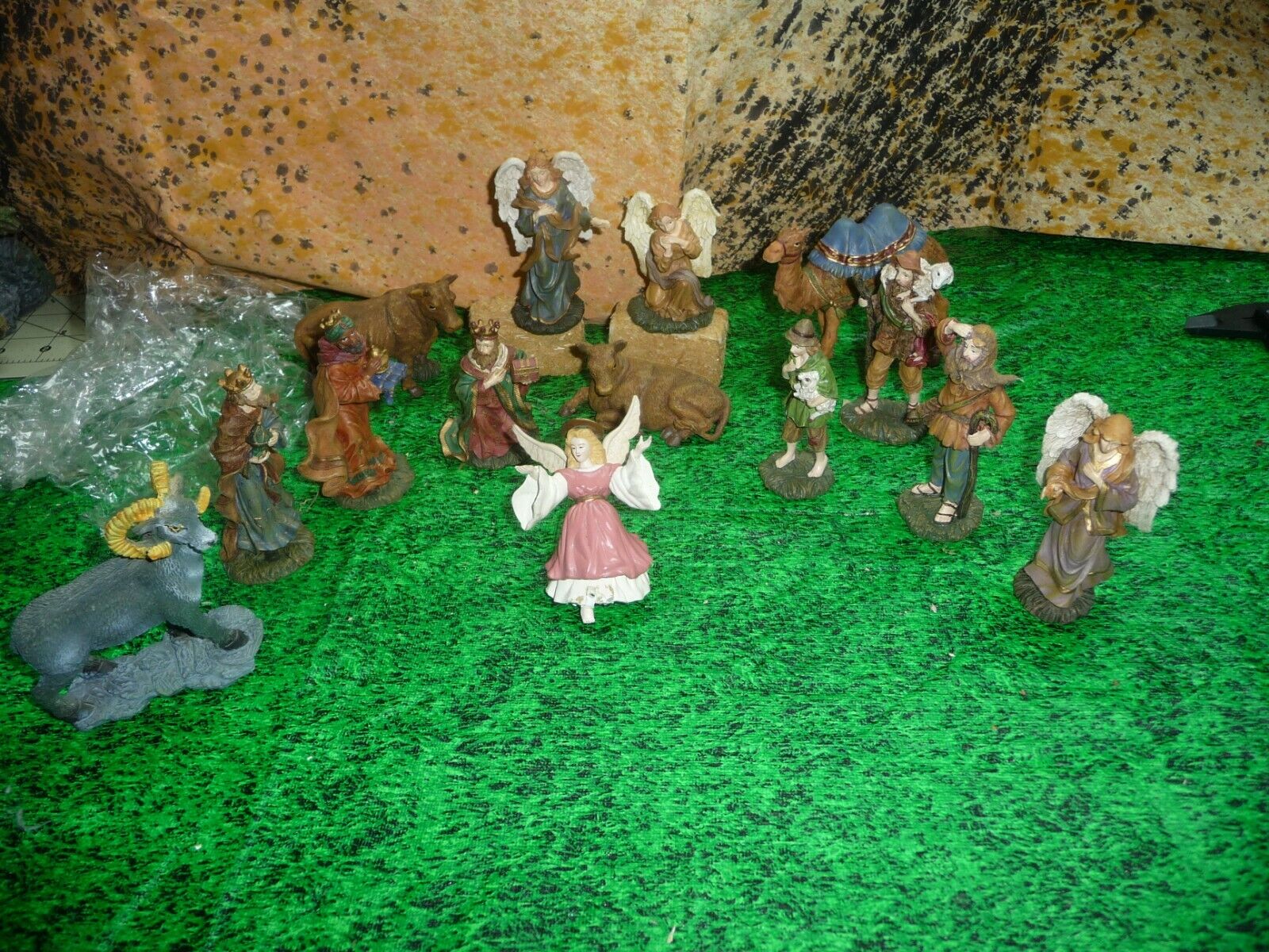  NATIVITY FIGURES COLLECTION ,RESIN -COMPOSITION SCALE 1/20S APPROX Lot2