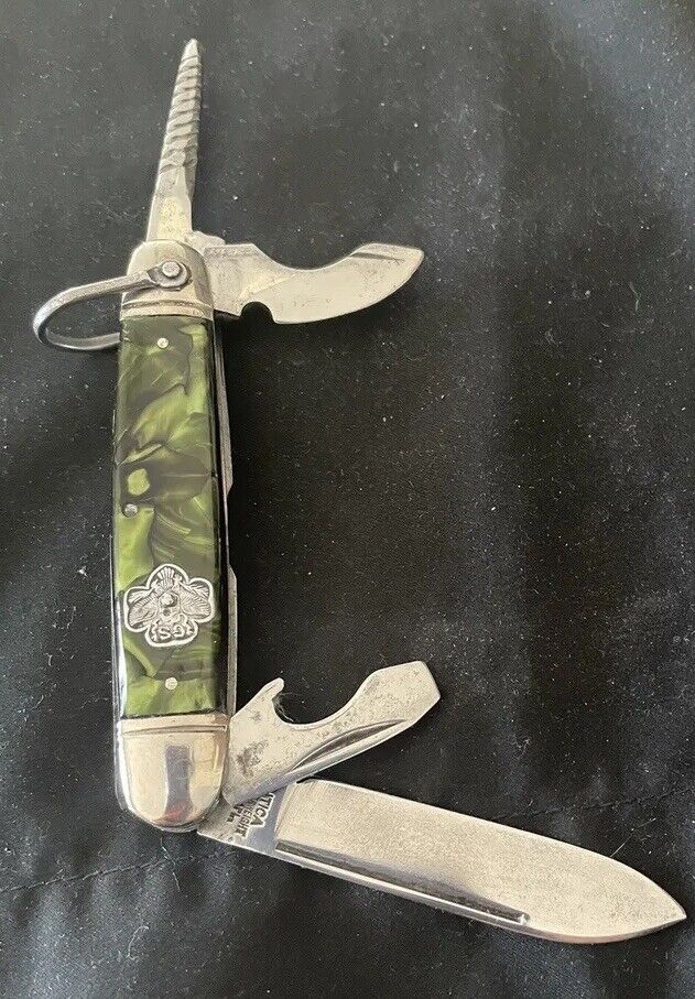 Vintage GIRL SCOUT UTICA FEATHERWEIGHT KNIFE GREEN/BLACK PEARL 1944