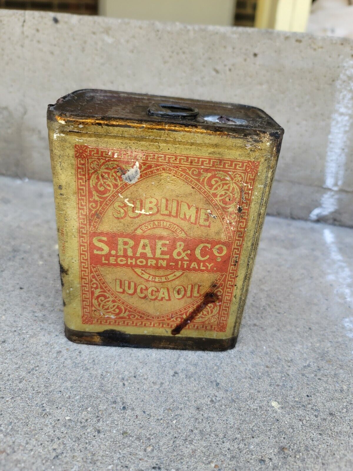 VINTAGE Lucca SUBLIME S.RAE. CO. LEGHORN ITALY Olive Oil Can Canned 