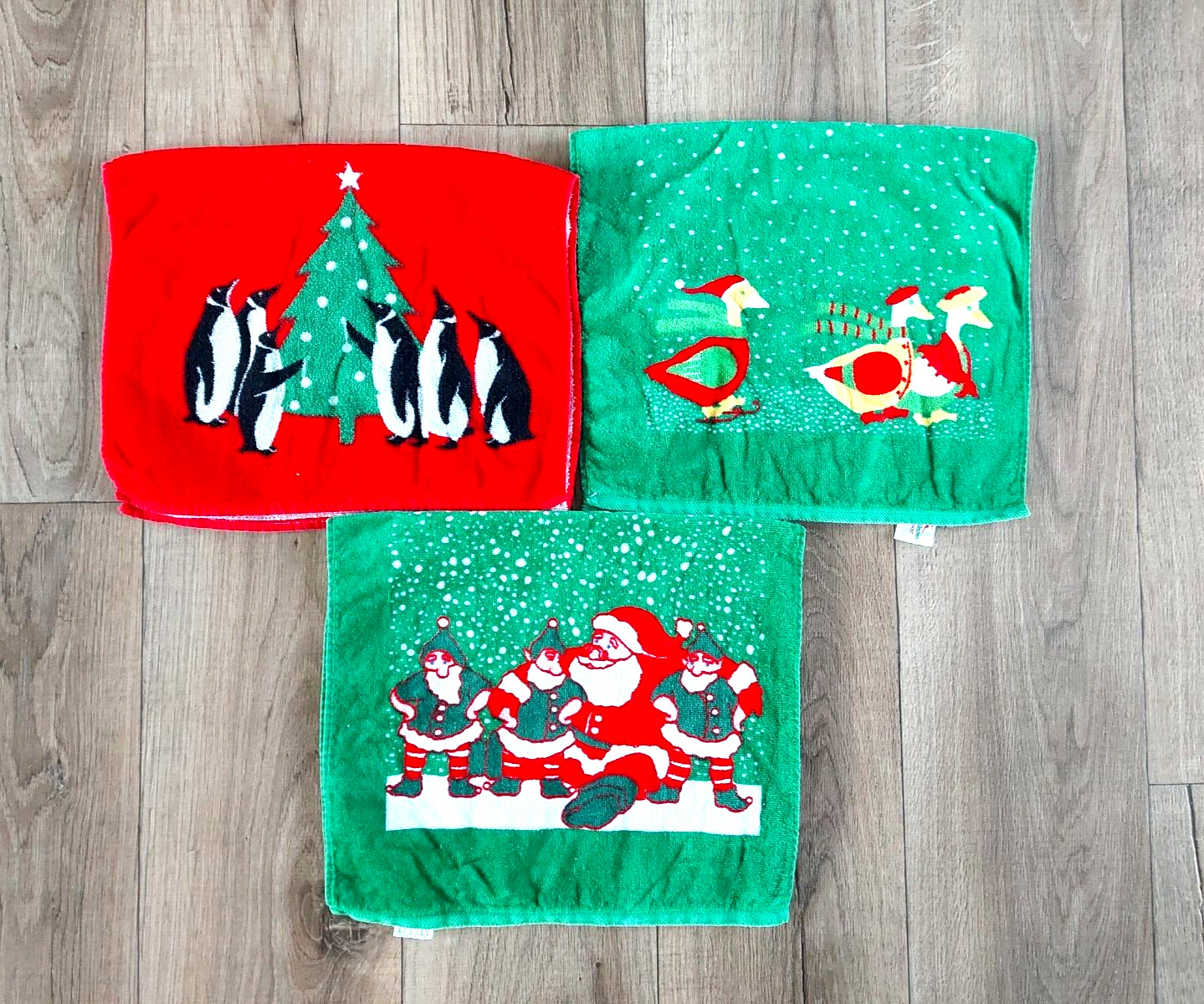 Vintage  Red Green Holiday Christmas Hand Towels Penguins Geese Santa Claus 3pc