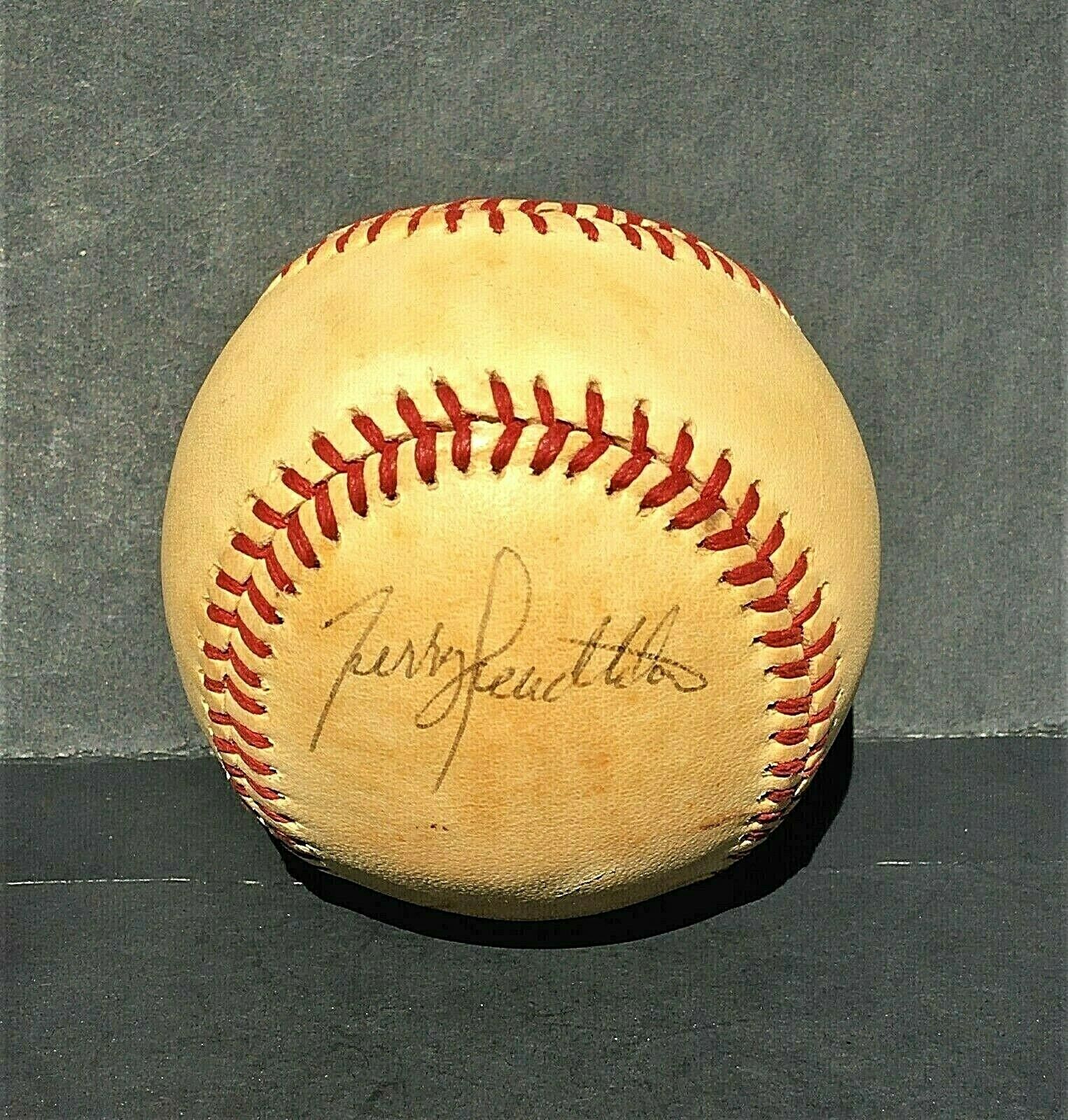 Terry Pendleton autographed baseball, Braves HOF, NL MVP, NL Batting Champ, JSA