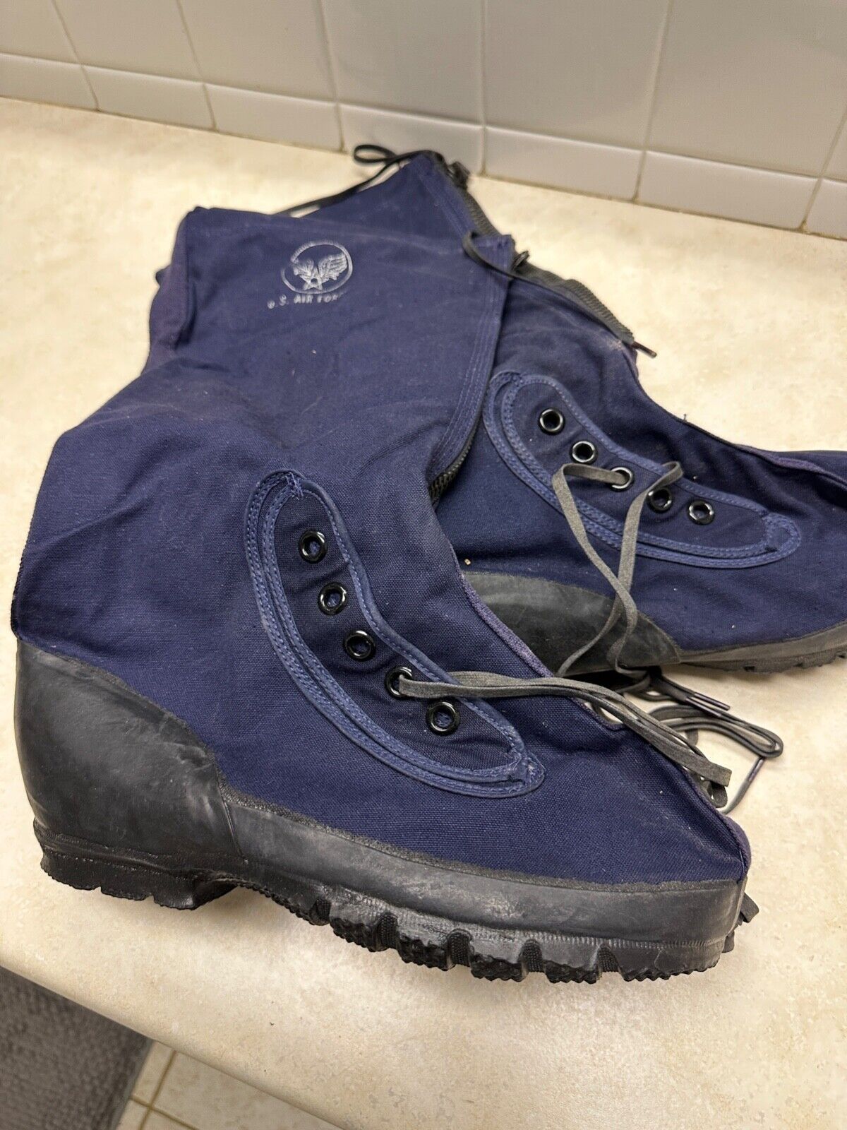 1950s US Air Force BLUE N-1A MUKLUKS - Size Small - NOS