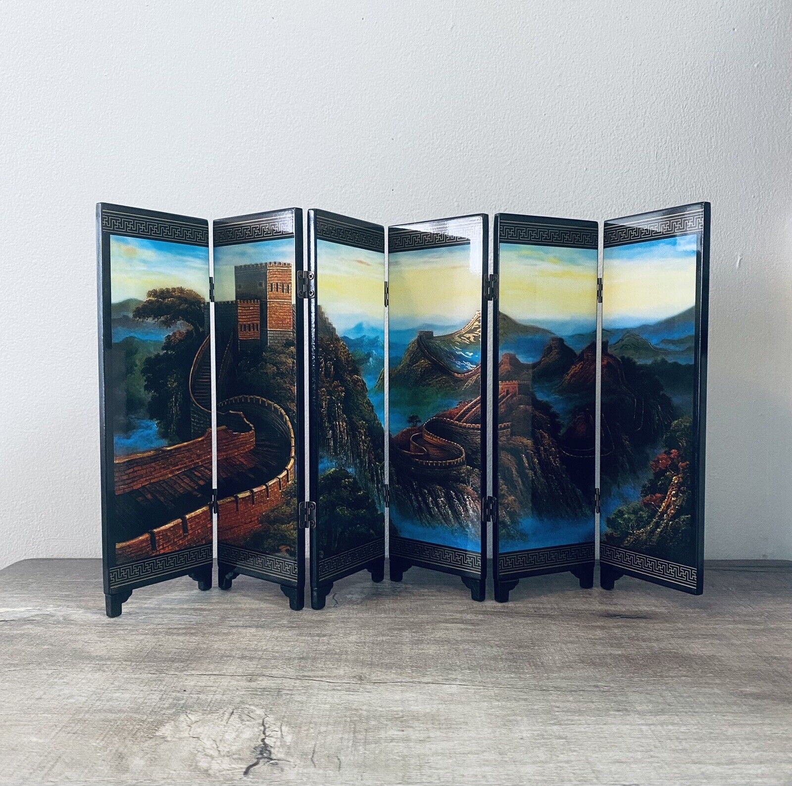 Small Vintage Majestic Apperance Of The Great Wall - Folding Decor Display