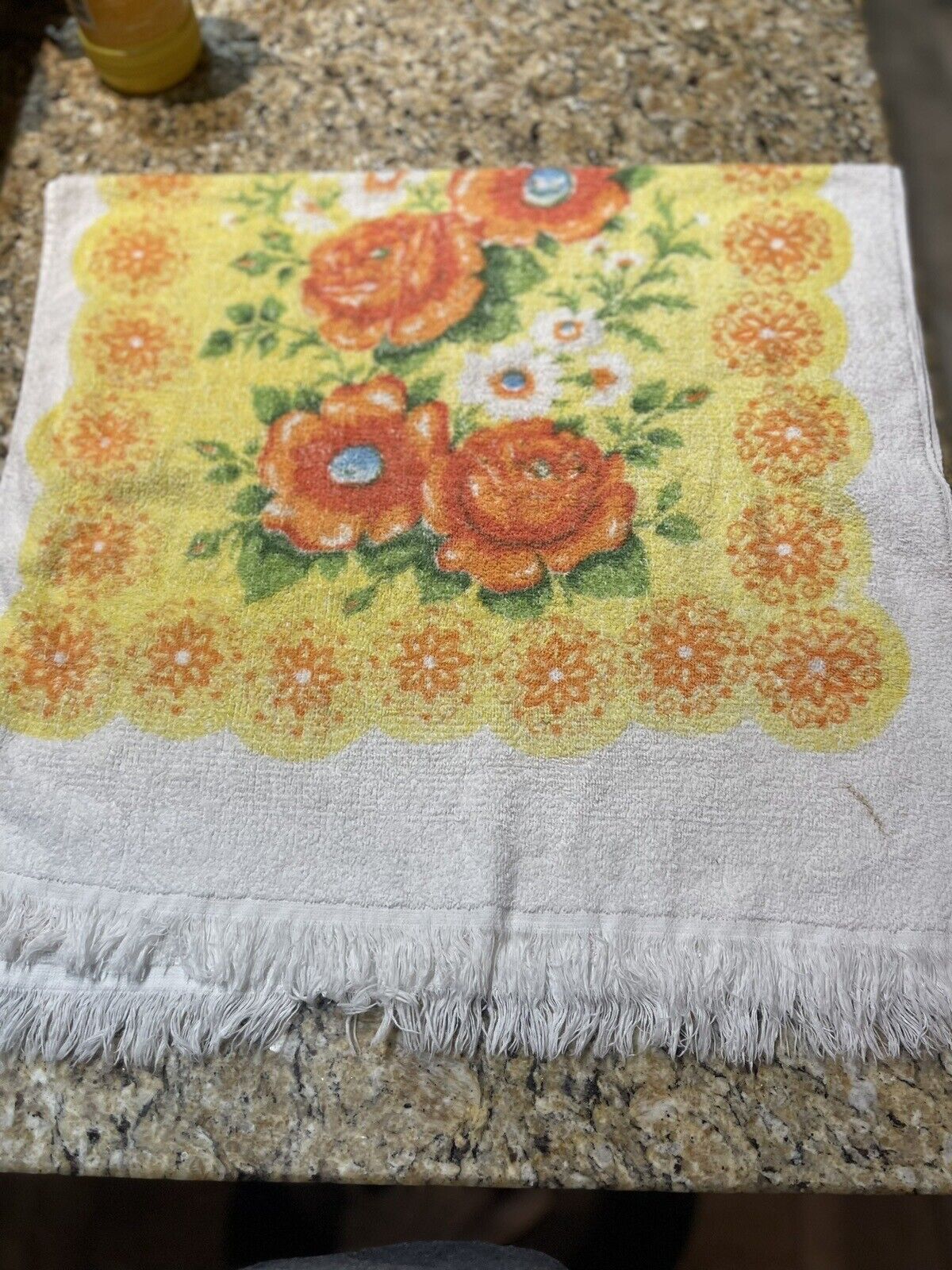 VINTAGE TERRY CLOTH FRINGED GRANNY TOWEL BRIGHT ROSES MADE IN USA Orange Yellow