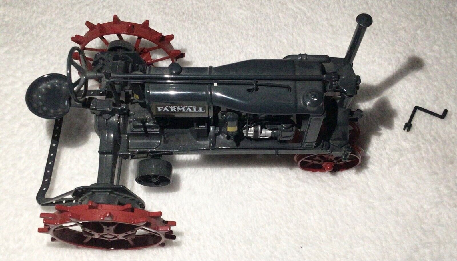 ERTL Farmall Precision Series #1 Diecast Toy Tractor w/ crank 