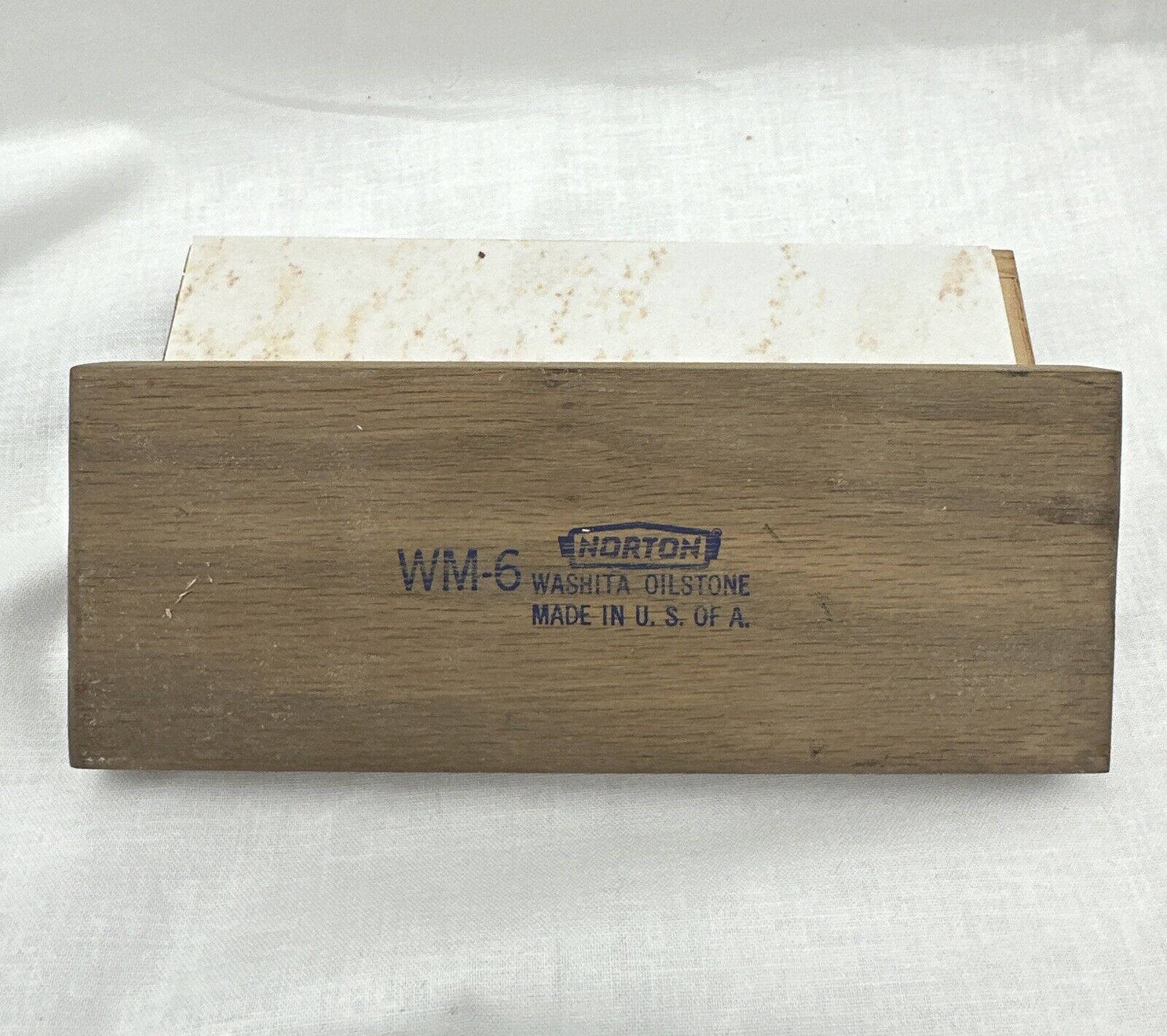 Vintage Norton WM-6 Washita Sharpening Stone in Solid Wood Case