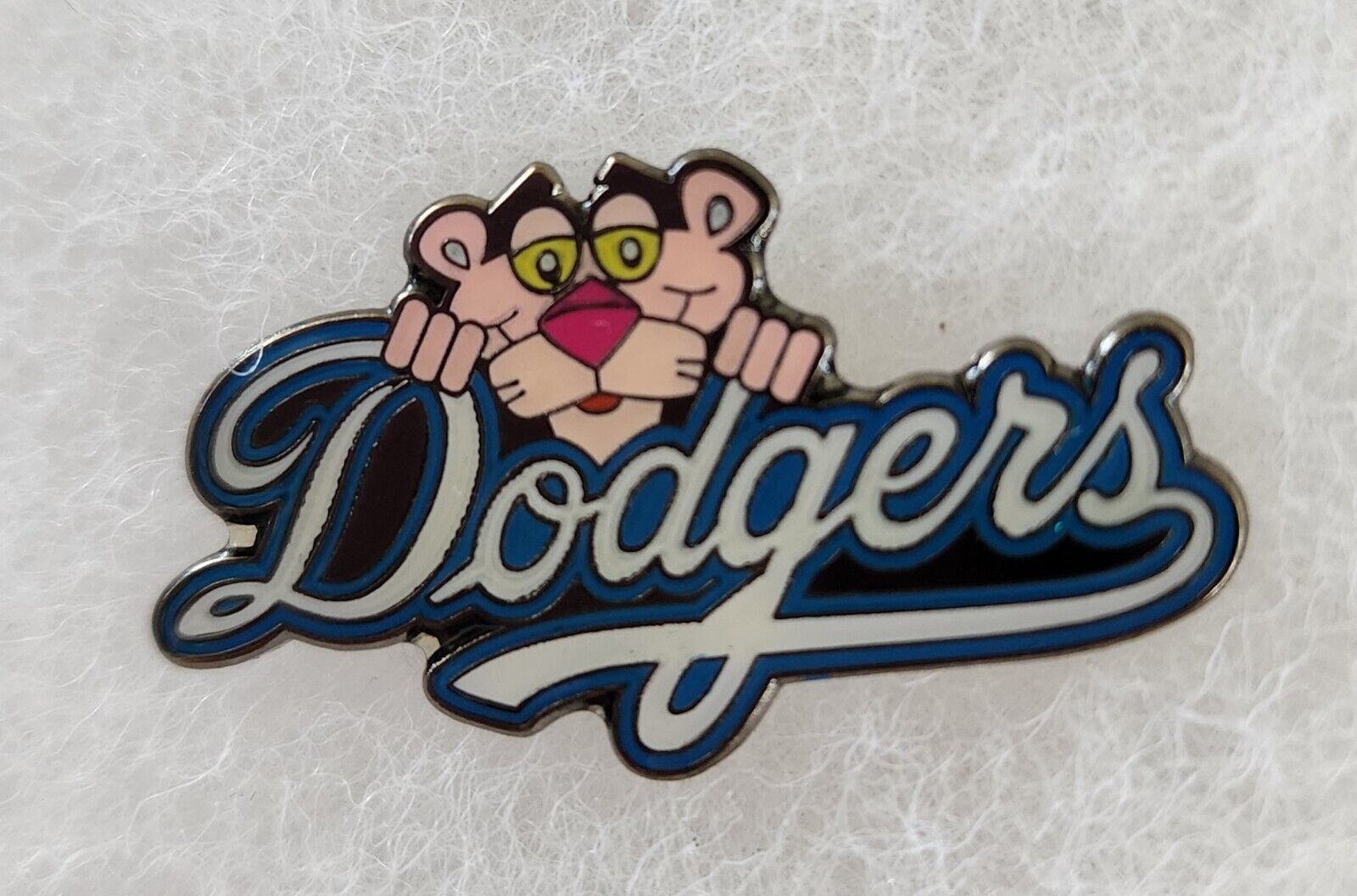 MLB LOS ANGELES DODGERS LOGO ~ PINK PANTHER COLLECTIBLE PIN-FREE SHIPPING