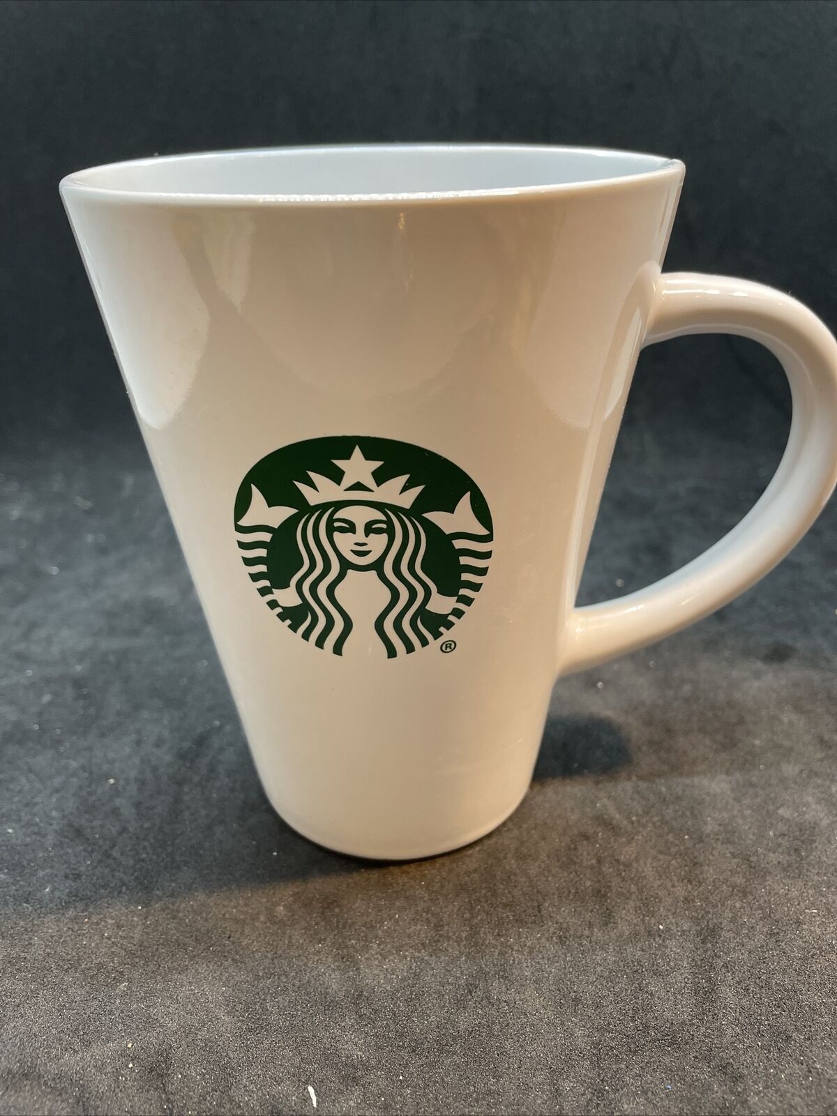Starbucks 14.3 oz white ceramic travel Mug 2017, flawless