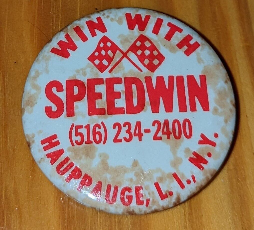 Rare vintage 1960-70's era Win with Speedwin Racing Button, Hauppauge L.I. NY