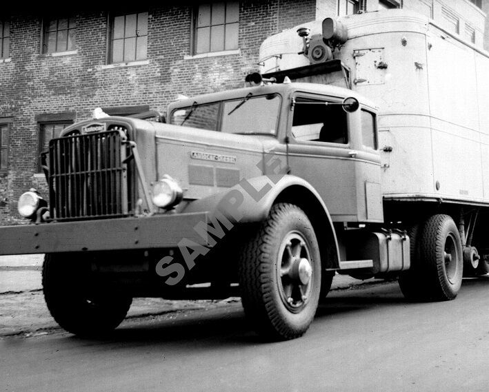1940\'s Autocar Diesel Semi Truck and Trailer Rig 8\