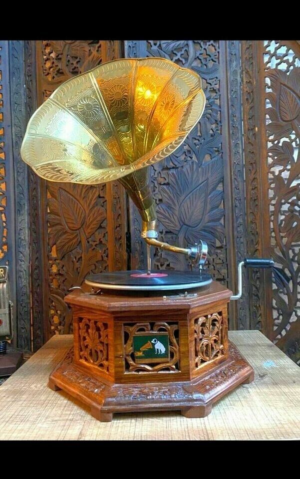 HMV Gramophone Antique, Fully Functional Working Phonograpf, win-up record playe