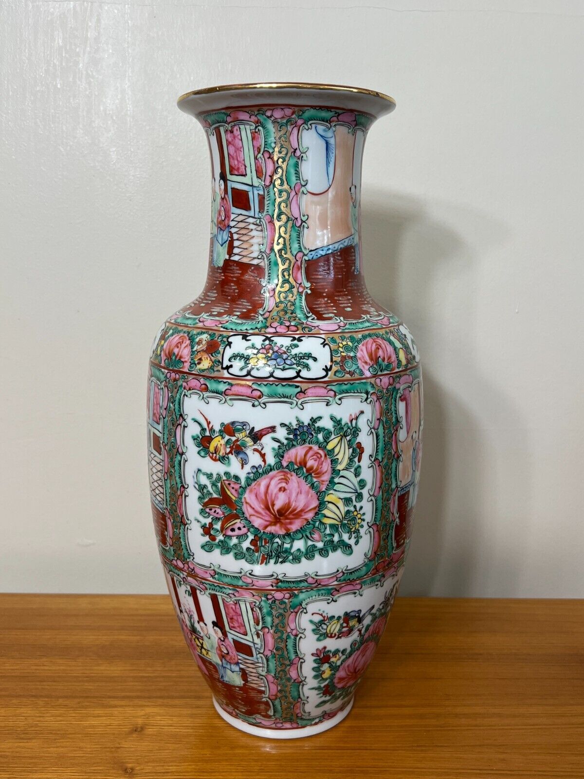 Vintage Chinese C.L.S Decorated in Hong Kong Porcelain Vase, 18\