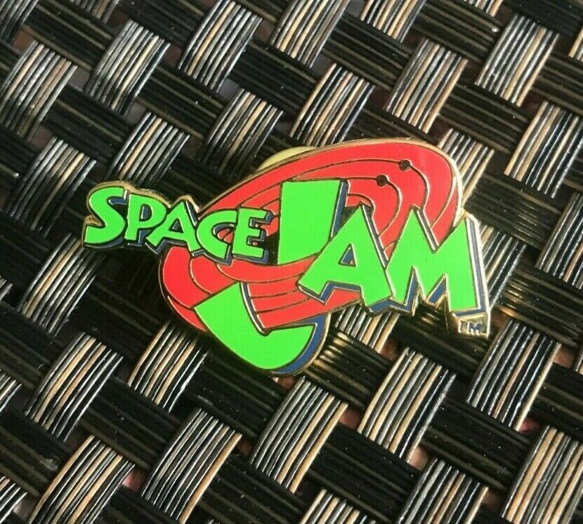VINTAGE WINCRAFT 1996 SPACE JAM CLASSIC LOGO COLLECTIBLE ENAMEL PIN RARE L@@K 