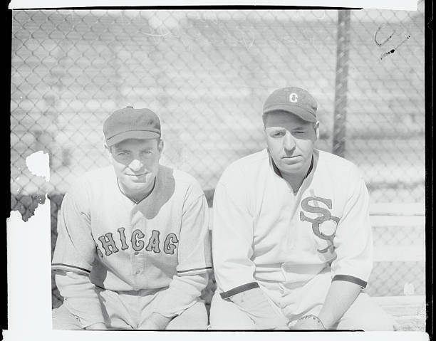Glenn Wright And Raymond Phelps Sitting Together 1935 Old Photo