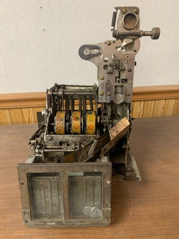 Mills QT mechanism antique slot machine for restoration or parts