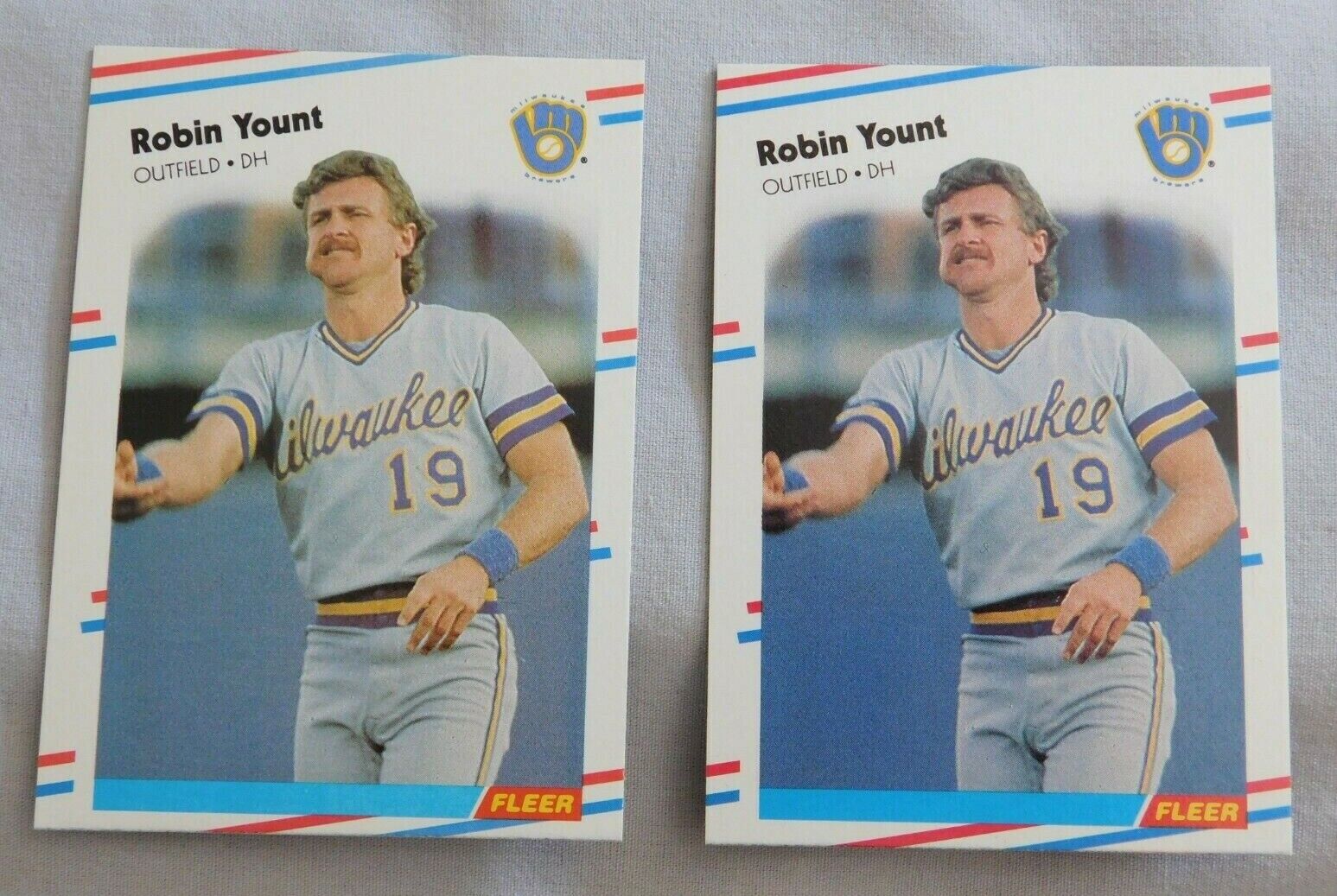 1988 Fleer Robin Yount Brewers  Baseball Card   (2) 