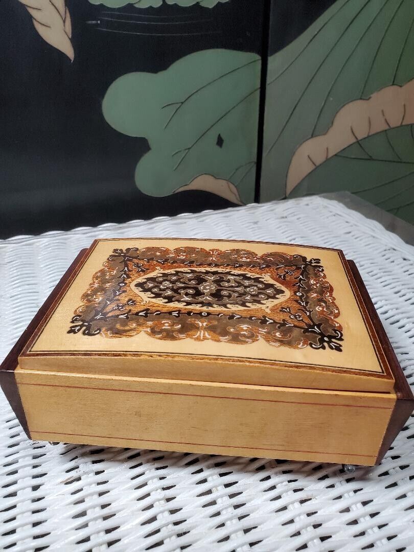 ANTQ ITALIAN SATINWOOD & TIGERWOOD Reuge Music Jewelry Box 'I could have danced