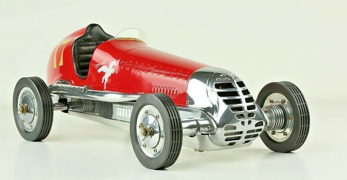BB Korn Tether Model Car in Red